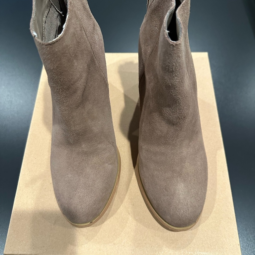 Urban Outfitters Tan Suede Ankle Boots